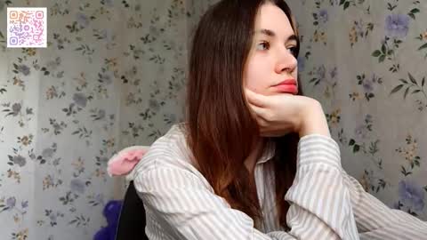 Snapshot of scarlet1flowers chatting on November 2025 09:53:02 AM Kira online show from November 2025 09:53:02 AM