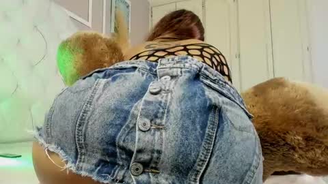 scarlet hill online show from December 2024 03:42:01 PM