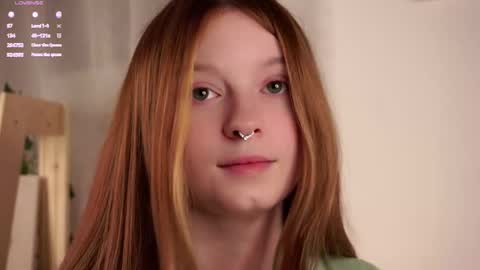 scarlet_fever10 online show from October 2025 01:07:02 PM