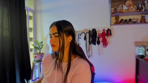 scarlet taylor kennedy online show from December 2024 10:06:01 PM