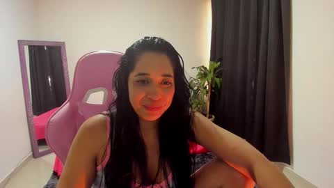 Scarlet Venom online show from October 2025 06:08:02 PM