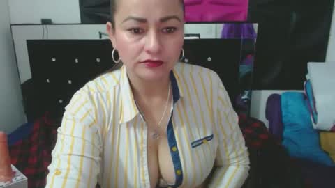 scarletglow1 online show from December 2024 08:00:01 PM