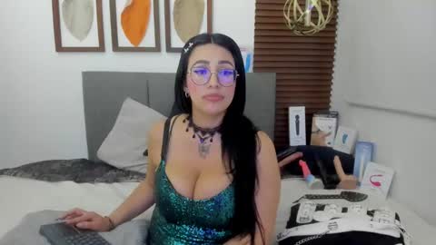 Snapshot of scarleth_swann chatting on January 2025 05:38:01 AM scarleth online show from January 2025 05:38:01 AM