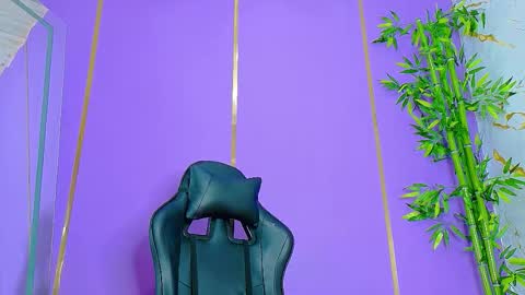 Denis online show from October 2025 11:38:01 PM