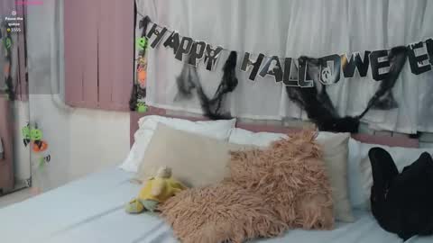 scarlet  online show from October 2025 11:11:02 AM