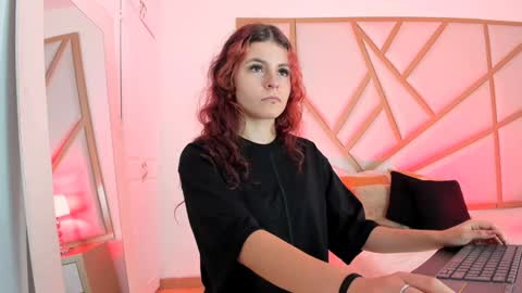 Scarlet online show from December 2024 01:30:02 PM
