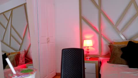 Scarlet online show from February 2025 09:59:01 PM