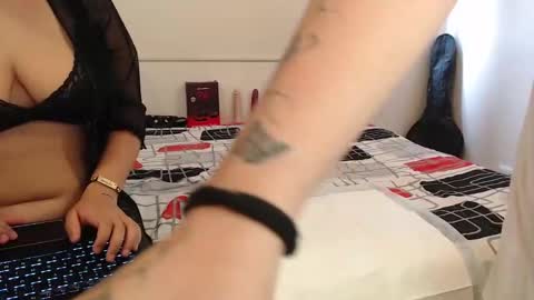 Scarlett and Jazmin online show from February 2025 04:54:01 PM