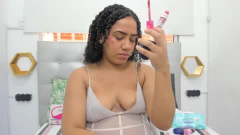Snapshot of scarlett_fox20 chatting on March 2025 12:17:01 PM scarlett_fox20 online show from March 2025 12:17:01 PM