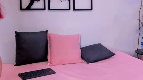 Scarlett Johs online show from October 2025 09:56:02 AM