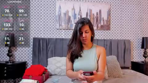Snapshot of scarlett_moore_ chatting on January 2025 01:52:01 PM Scarlett online show from January 2025 01:52:01 PM