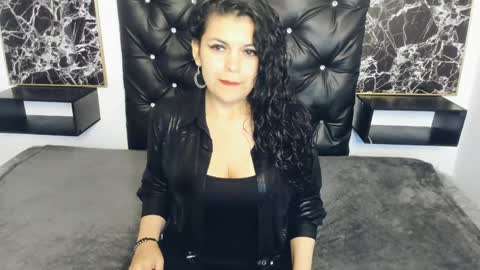 Scarlett online show from January 2025 01:47:01 PM