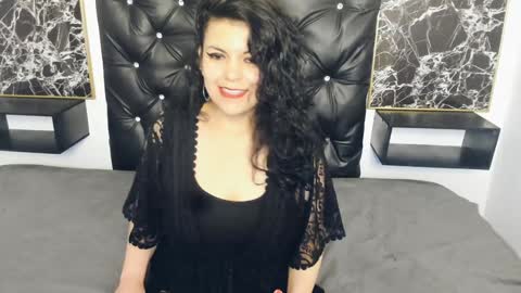 Scarlett online show from January 2025 03:57:02 PM