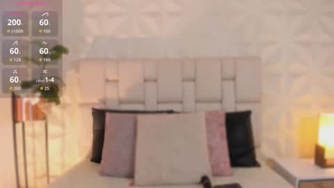 Snapshot of scarlettadams__ chatting on October 2025 12:06:01 PM online show from October 2025 12:06:01 PM