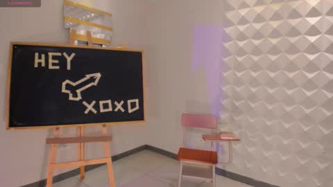 Snapshot of scarlettblaze1 chatting on October 2025 01:01:02 PM Sacrlett Blaze online show from October 2025 01:01:02 PM