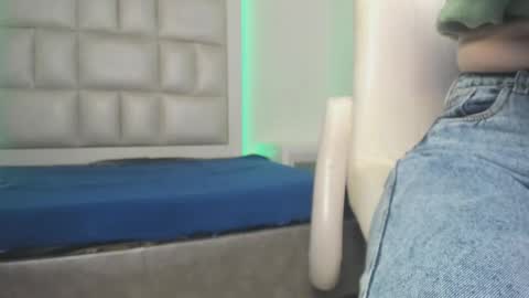 scarlette_js online show from September 2025 03:33:02 AM