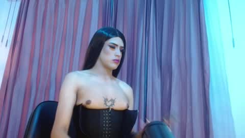 Scarlett online show from November 2025 03:27:01 AM