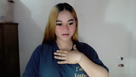 Snapshot of scarletvamp chatting on October 2025 11:49:02 PM scarletvamp online show from October 2025 11:49:02 PM