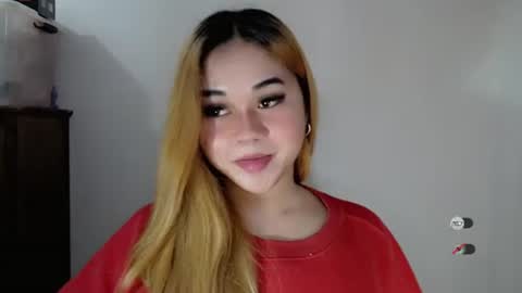 Snapshot of scarletvamp chatting on October 2025 12:25:02 AM scarletvamp online show from October 2025 12:25:02 AM