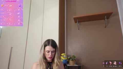 Snapshot of scarletverdi chatting on December 2025 08:41:02 AM Cristal online show from December 2025 08:41:02 AM