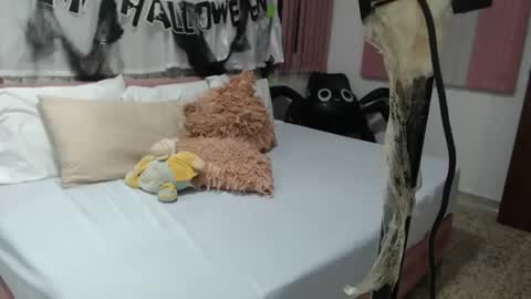 Snapshot of sccarlettjonnes chatting on October 2025 10:27:01 AM SCARLET online show from October 2025 10:27:01 AM