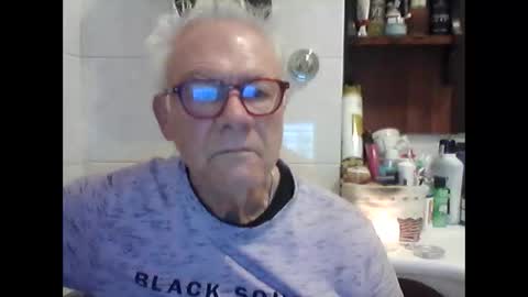 Snapshot of schizzodoro chatting on October 2025 02:59:01 AM schizzodoro online show from October 2025 02:59:01 AM
