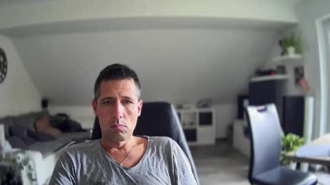 Snapshot of schnuckigeil chatting on October 2025 10:47:02 AM Dildomen online show from October 2025 10:47:02 AM