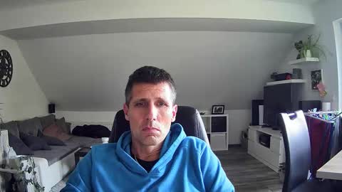 Snapshot of schnuckigeil chatting on October 2025 01:13:01 PM Dildomen online show from October 2025 01:13:01 PM