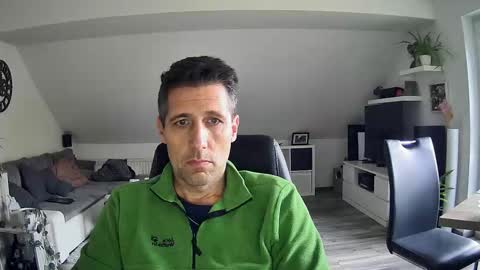 Snapshot of schnuckigeil chatting on November 2025 12:49:02 PM Dildomen online show from November 2025 12:49:02 PM