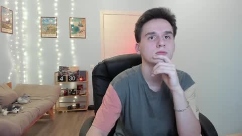 Thomas brunette and Alex blond online show from December 2024 11:58:01 PM