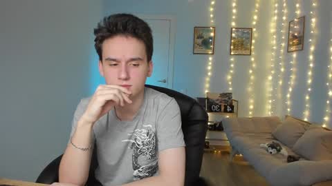 Thomas brunette and Alex blond online show from December 2024 06:31:01 AM