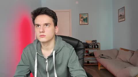 Thomas brunette and Alex blond online show from February 2025 12:25:02 PM