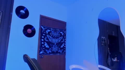 Snapshot of scorpiogyal chatting on October 2025 01:02:02 AM Goddess online show from October 2025 01:02:02 AM