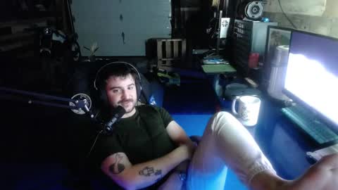 Snapshot of scotchthecat chatting on December 2024 11:34:02 PM Sup online show from December 2024 11:34:02 PM