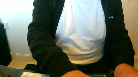 Snapshot of scotti30 chatting on September 2025 08:18:01 AM Scott online show from September 2025 08:18:01 AM
