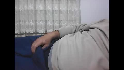Snapshot of screw2 chatting on December 2024 09:33:02 PM Evren online show from December 2024 09:33:02 PM