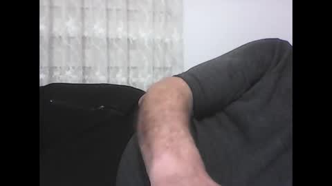 Snapshot of screw2 chatting on February 2025 04:36:01 PM Evren online show from February 2025 04:36:01 PM