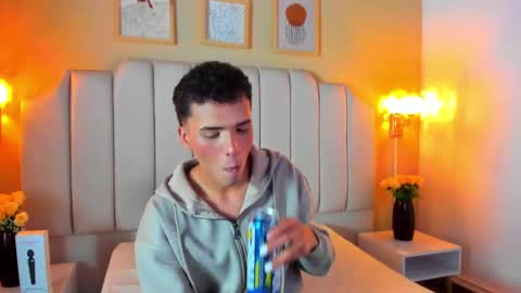 Sean online show from October 2025 04:49:01 AM