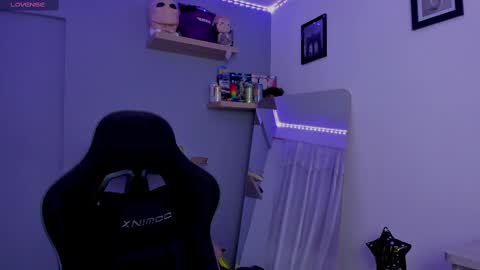 Sebastin online show from March 2025 02:56:02 PM