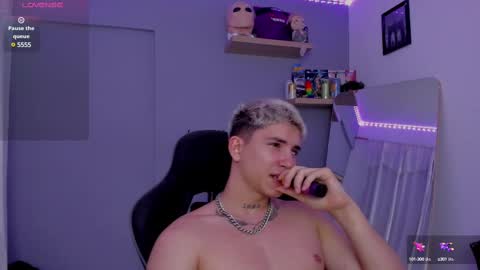 Sebastin online show from March 2025 06:37:01 PM