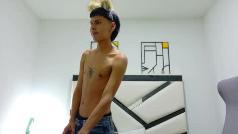 SEBASTIAN online show from November 2025 12:41:01 AM