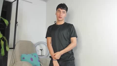 Snapshot of sebas_rosse chatting on October 2025 12:44:02 AM sebastian online show from October 2025 12:44:02 AM