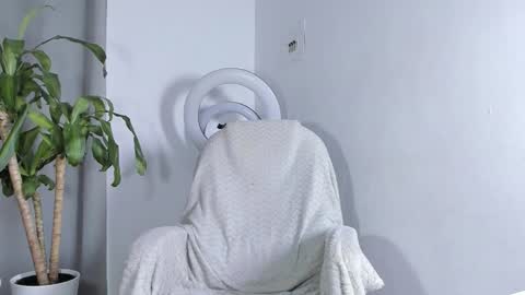 Snapshot of sebas_rosse chatting on December 2025 01:59:02 PM sebastian online show from December 2025 01:59:02 PM