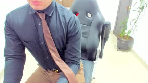 Snapshot of sebastian_oconnor77 chatting on January 2025 06:37:02 PM juan sebastian online show from January 2025 06:37:02 PM