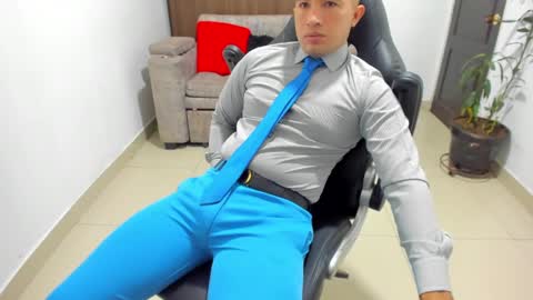 Snapshot of sebastian_oconnor77 chatting on January 2025 12:10:01 PM juan sebastian online show from January 2025 12:10:01 PM