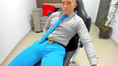 Snapshot of sebastian_oconnor77 chatting on January 2025 06:14:02 PM juan sebastian online show from January 2025 06:14:02 PM