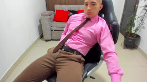 Snapshot of sebastian_oconnor77 chatting on January 2025 12:37:01 PM juan sebastian online show from January 2025 12:37:01 PM