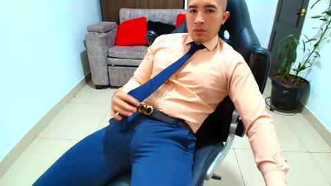 Snapshot of sebastian_oconnor77 chatting on February 2025 03:17:01 PM juan sebastian online show from February 2025 03:17:01 PM