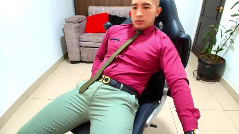 Snapshot of sebastian_oconnor77 chatting on February 2025 03:09:01 PM juan sebastian online show from February 2025 03:09:01 PM