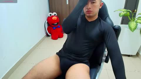 Snapshot of sebastian_oconnor77 chatting on September 2025 12:43:01 PM juan sebastian online show from September 2025 12:43:01 PM